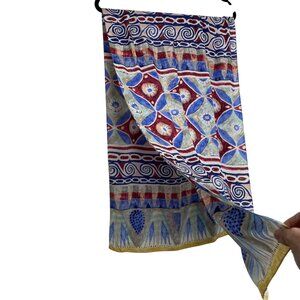 The Metropolitan Museum Of Art 100% Silk Scarf With Vibrant Abstract Design‎